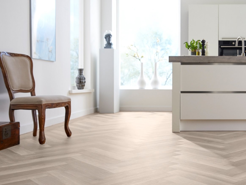 Parva Broad Leaf Light Sycamore Gluedown Vinyl Planke LVT Parva Broad Leaf Light Sycamore Gluedown Vinyl Planke LVT